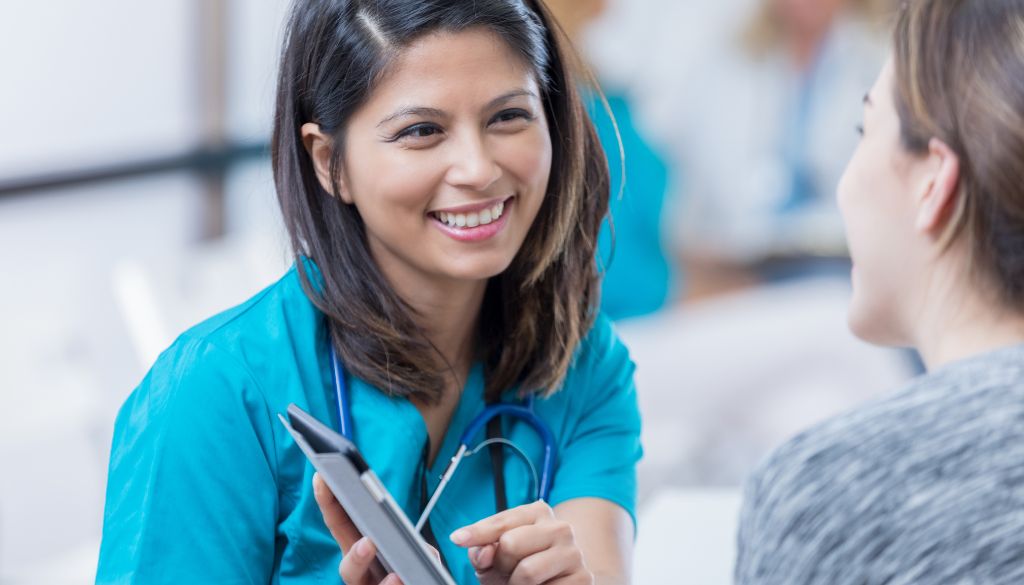 Wie Digitalisierung der Pflege das Gesundheitswesen verändert