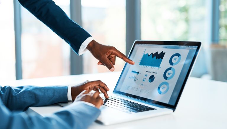 Mit Umfragen Software Plattformen bessere Einblicke gewinnen